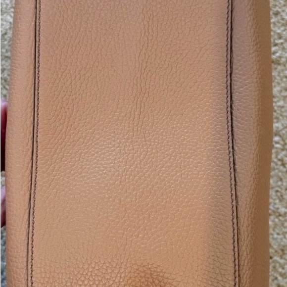 Like Brand New Gucci Tan Leather Shoulder Bag with Chain Straps. Dust Bag - Picture 5 of 5